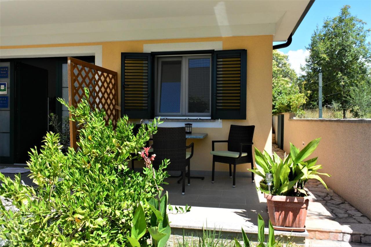 Villa Ema โรวีน ภายนอก รูปภาพ